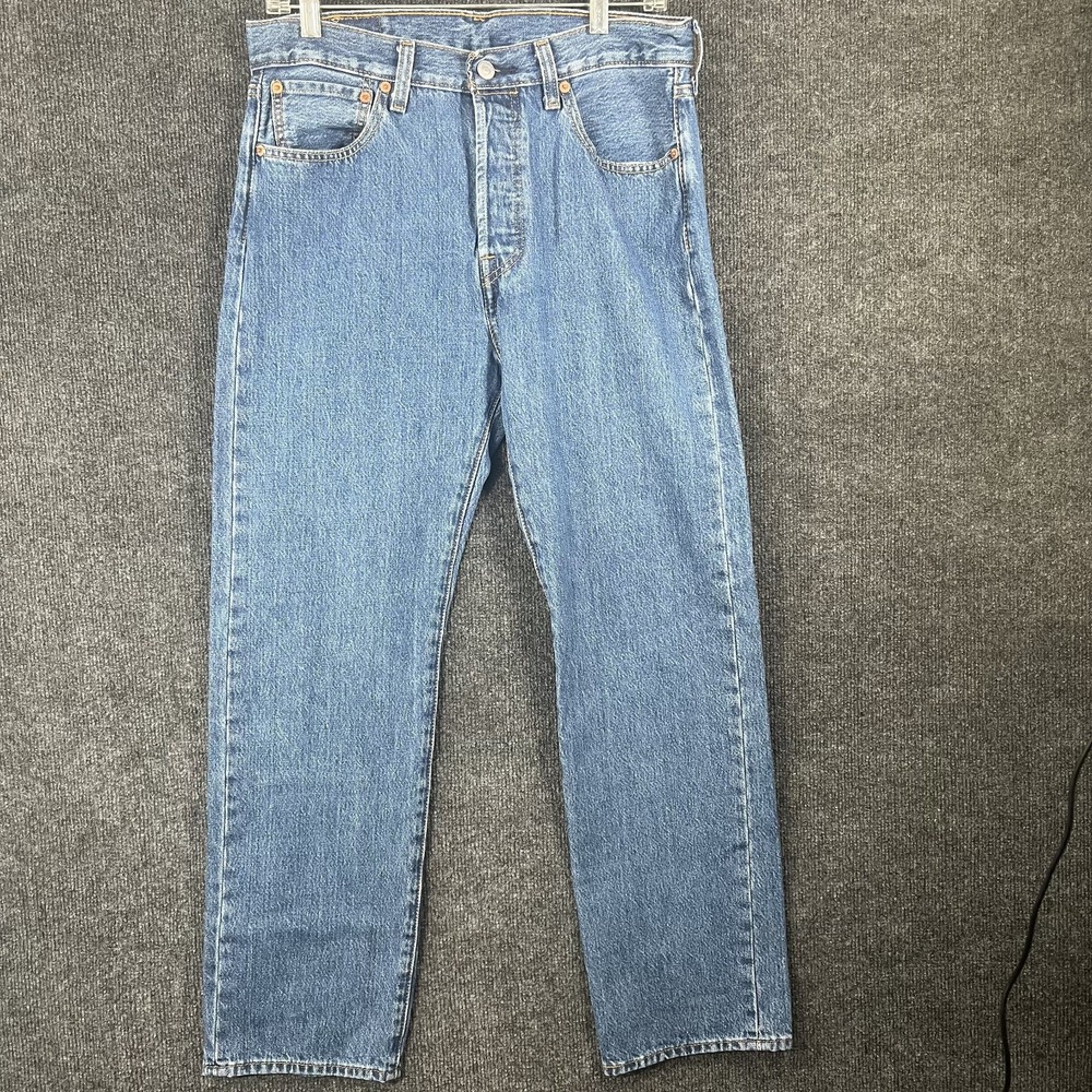 Levi's 501 Original Fit Men's Jeans 32x30 Medium Wash Blue Button Fly Denim